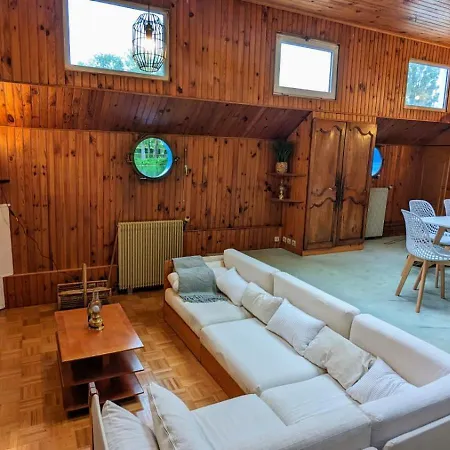 Peniche Amadeus Conviviale Et Cosy , Proche De Et De Paris Torcy (Seine-et-Marne)