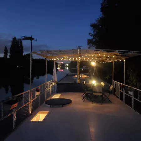 Peniche Amadeus Conviviale Et Cosy , Proche De Et De Paris Torcy (Seine-et-Marne)