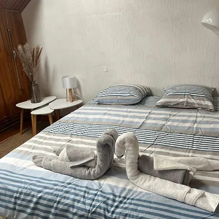 Båthotell Peniche Amadeus Conviviale Et Cosy , Proche De Et De Paris *